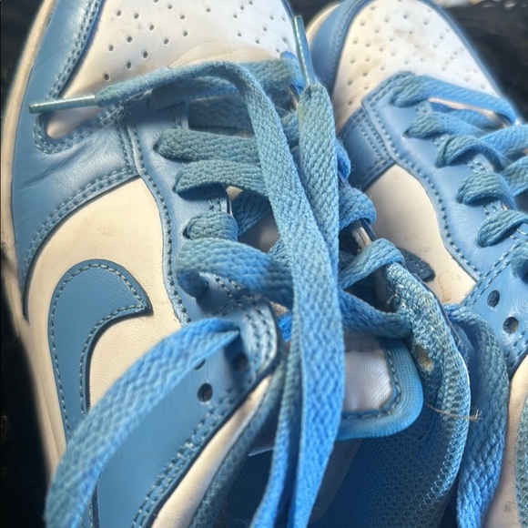 Nike Blue and White Sneakers Classic Retro Design - Picture 5 of 5